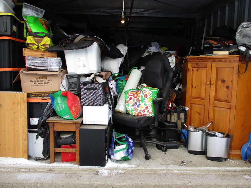 3201 -StorageMart  Hwy 11 & Clarence Ave S   auction IB-5346