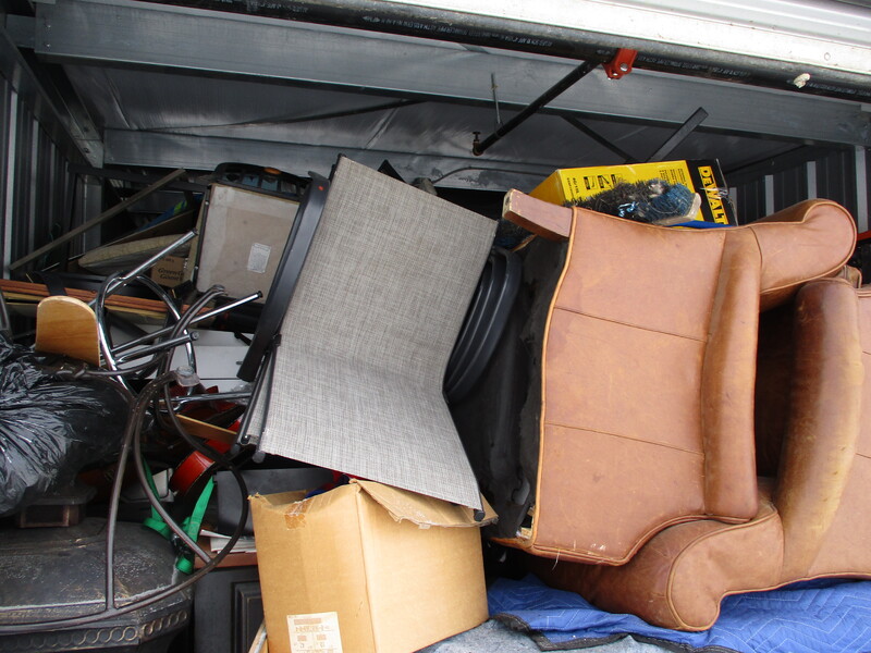 3201 -StorageMart  Hwy 11 & Clarence Ave S   auction IB-5346 50