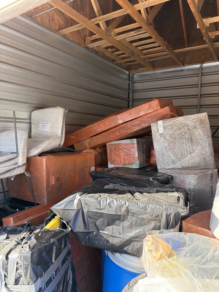 3307-StorageMart 52nd and Peigan Trail  auction IB-6155