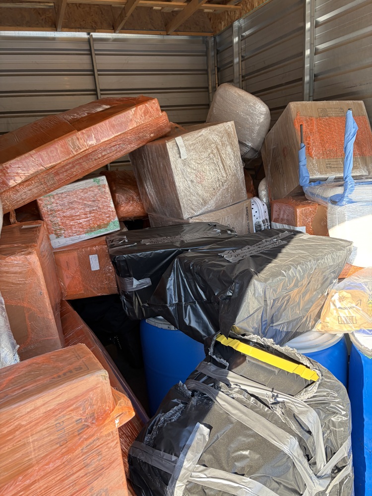 3307-StorageMart 52nd and Peigan Trail  auction IB-6155 10