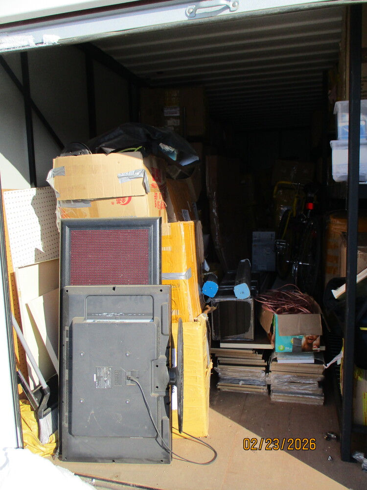 3205 - StorageMart 1st Ave N & Duke St   auction IB-6772 10