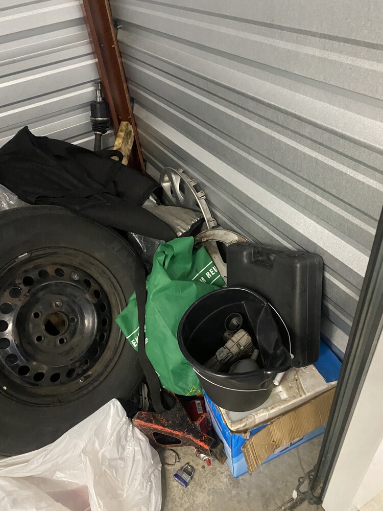 2771 -StorageMart  Wonderland Road North  auction IB-2686