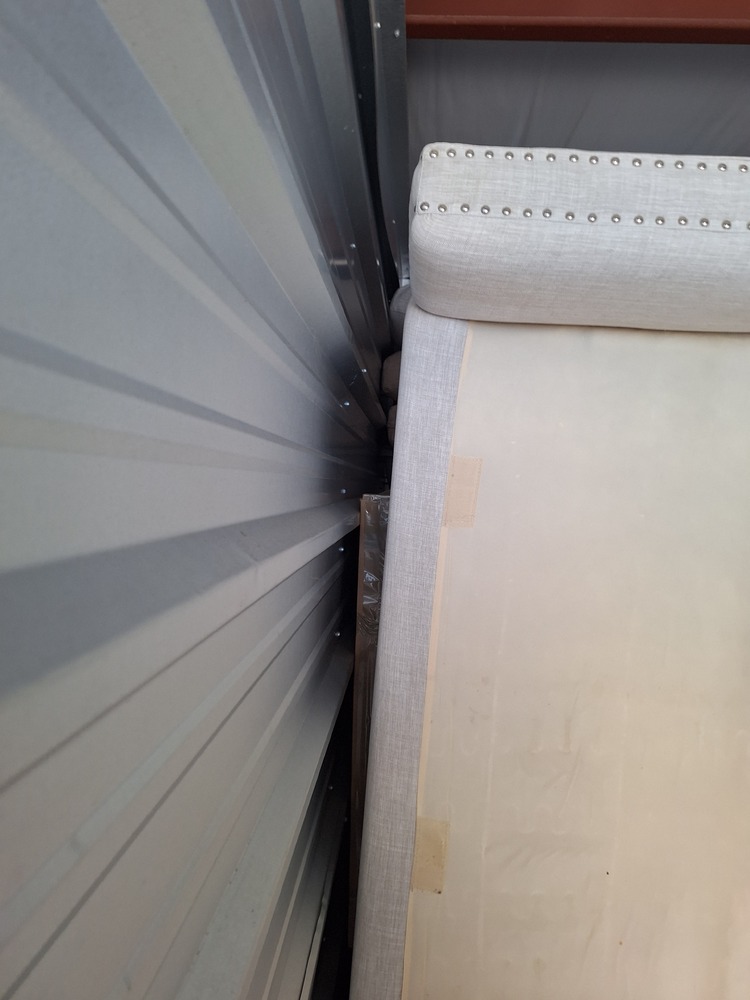 2771 -StorageMart  Wonderland Road North  auction IB-2468 10