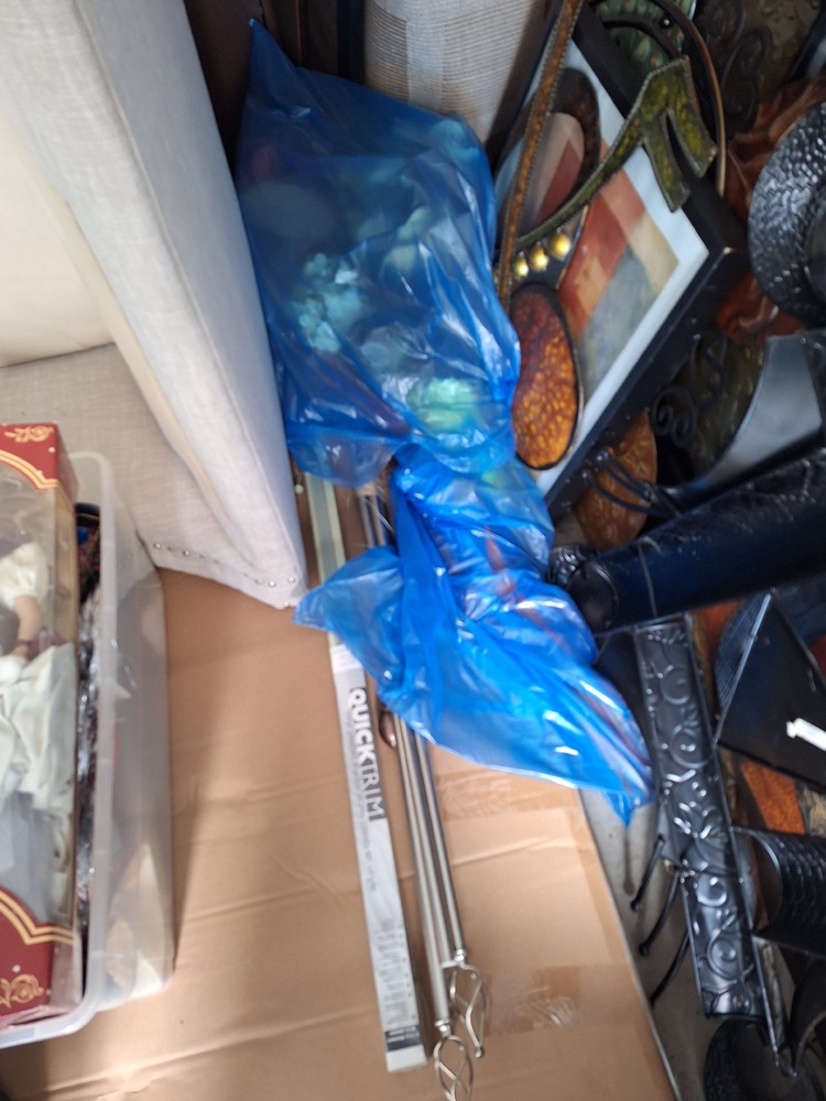 2771 -StorageMart  Wonderland Road North  auction IB-2468 20