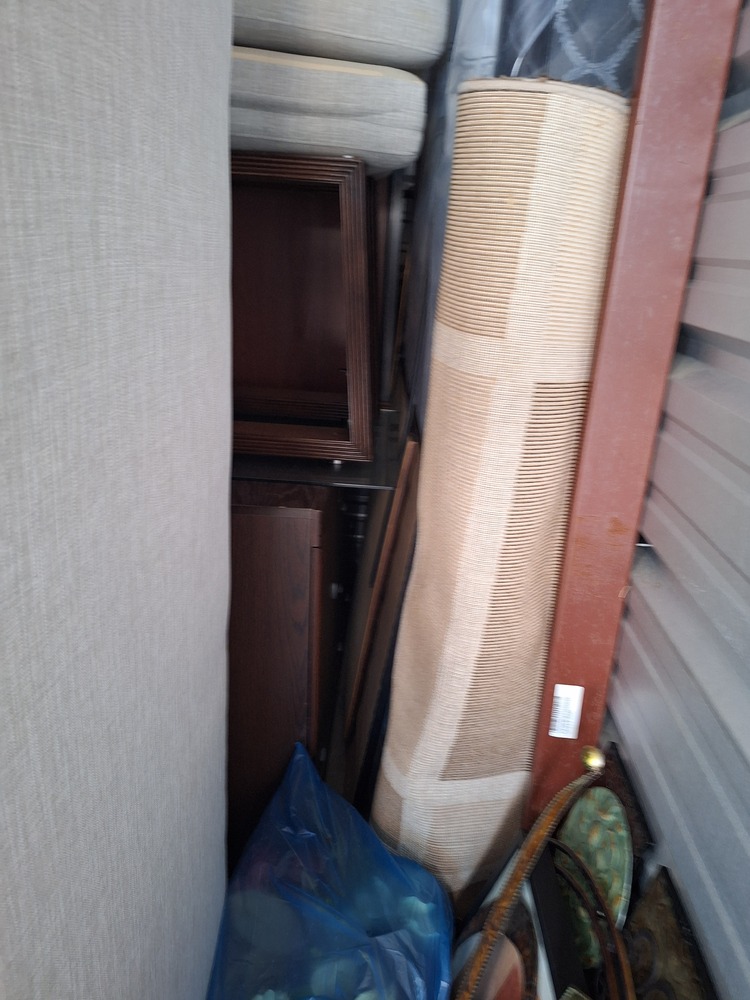 2771 -StorageMart  Wonderland Road North  auction IB-2468 40