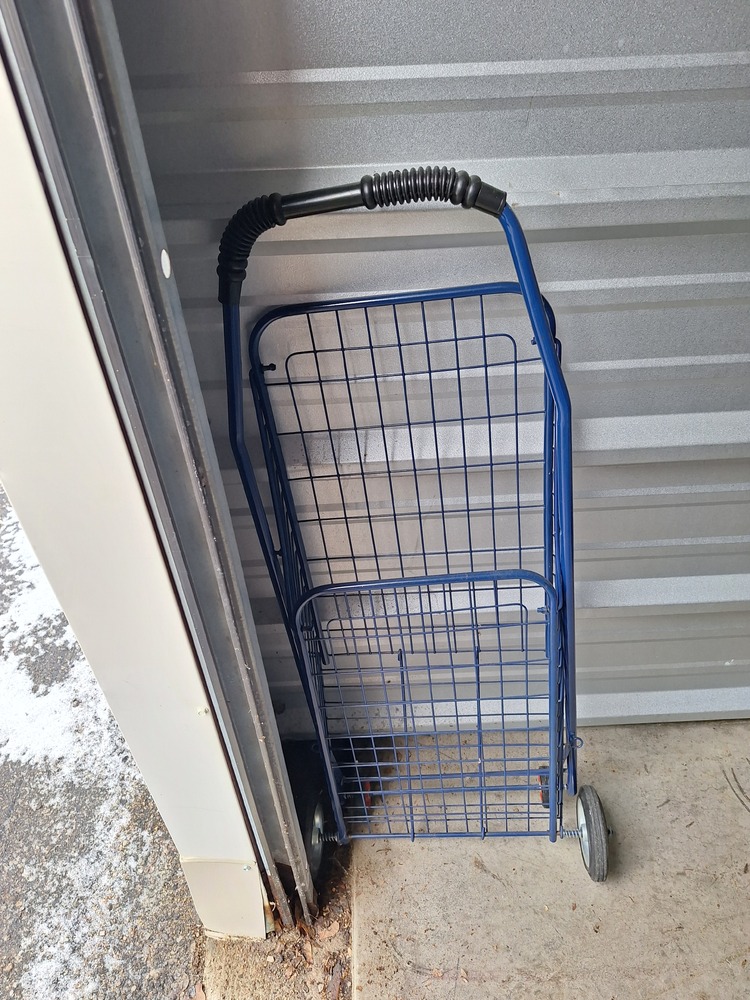 2771 -StorageMart  Wonderland Road North  auction IB-2468 50