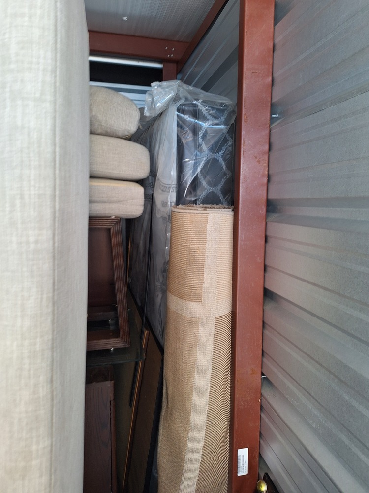 2771 -StorageMart  Wonderland Road North  auction IB-2468 60