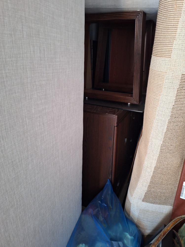 2771 -StorageMart  Wonderland Road North  auction IB-2468 70