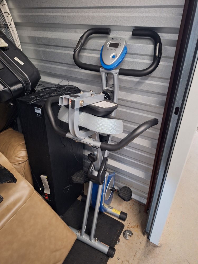 2771 -StorageMart  Wonderland Road North  auction IB-2323 60