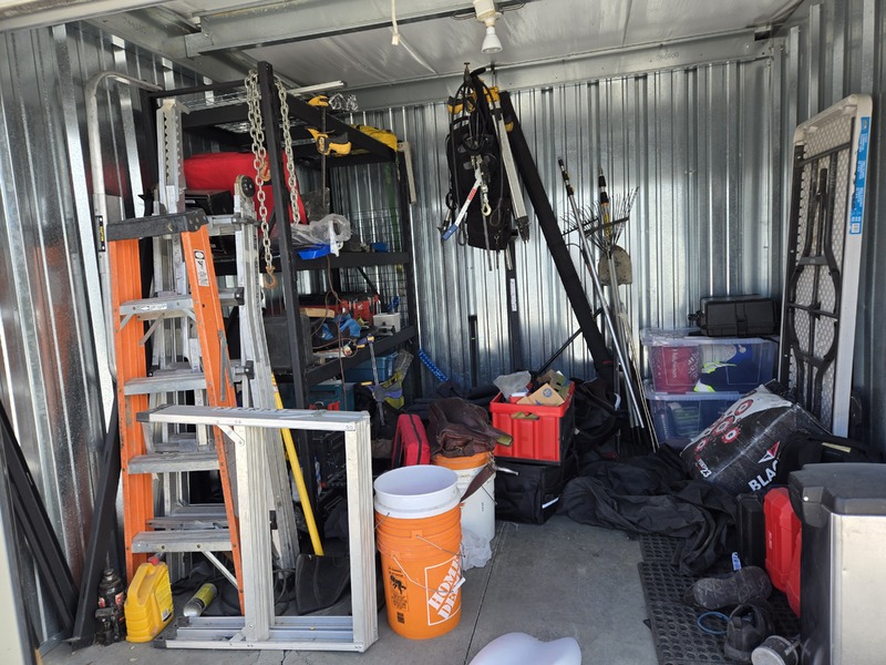 3304 - StorageMart 40th Street  auction IB-3730