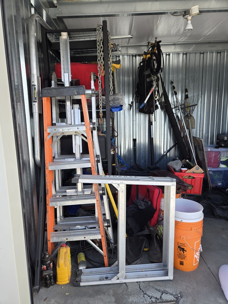 3304 - StorageMart 40th Street  auction IB-3730 60