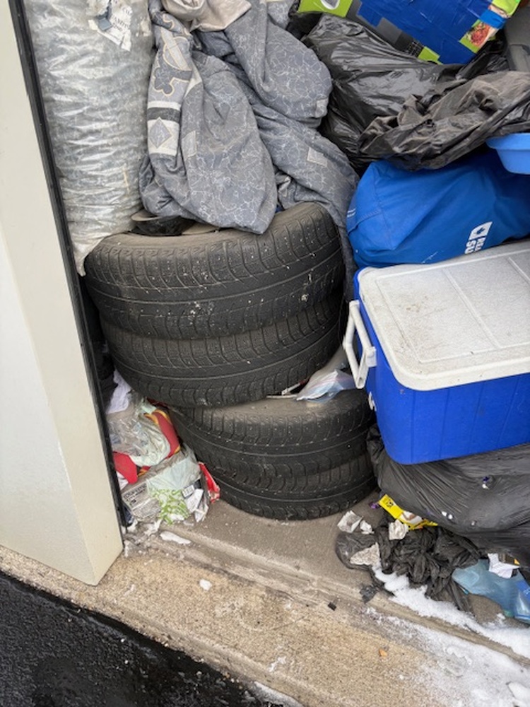 3305 - StorageMart Barlow Trail  auction IB-1634 60