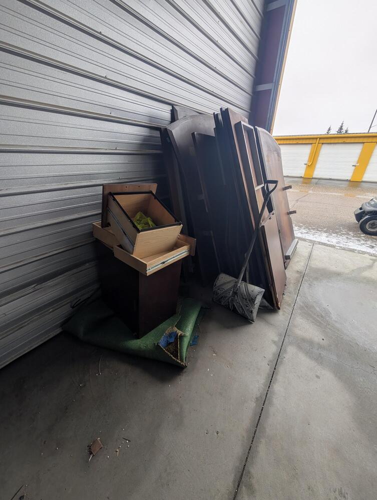 2552 - StorageMart Winterburn RD and 115 Ave  auction IB-2258 10