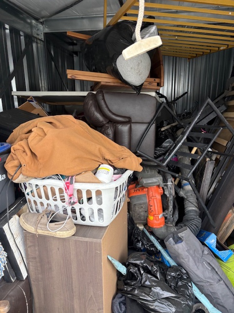 3305 - StorageMart Barlow Trail  auction IB-1704