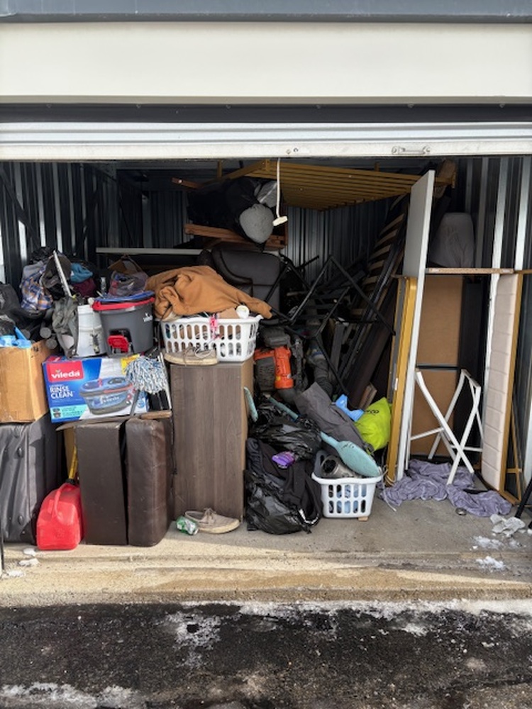 3305 - StorageMart Barlow Trail  auction IB-1704 10