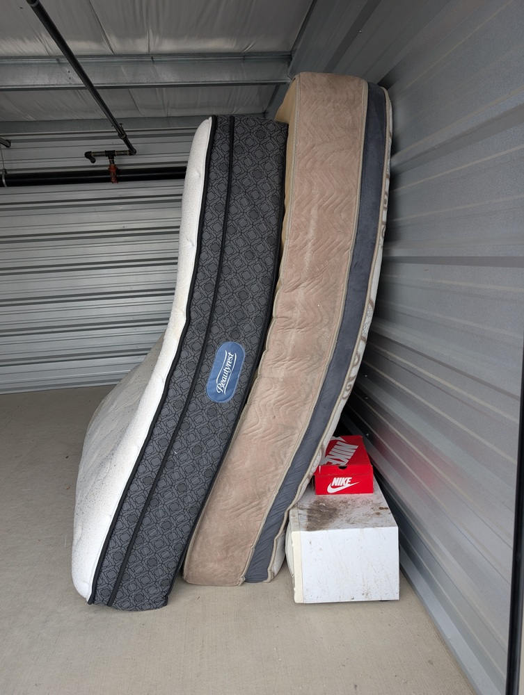 3303 -StorageMart  2nd Ave South  auction IB-9128