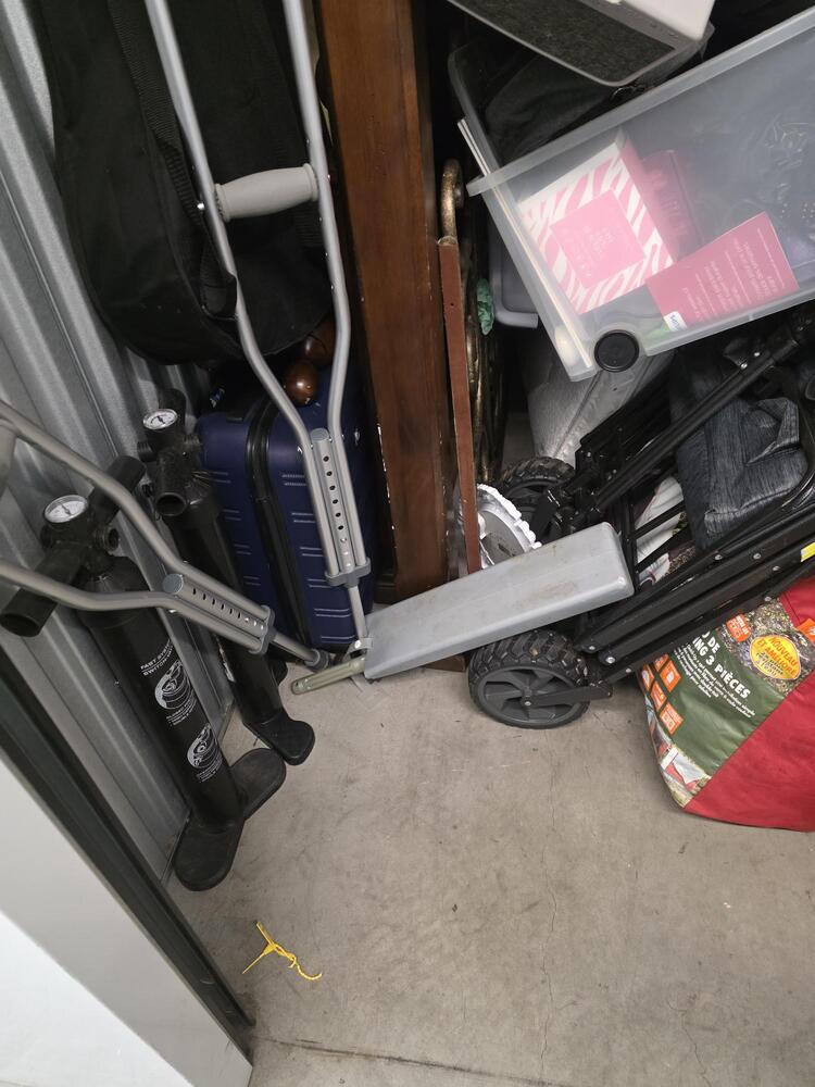 3401 - StorageMart SE Marine Dr & Knight St  auction IB-9799 60