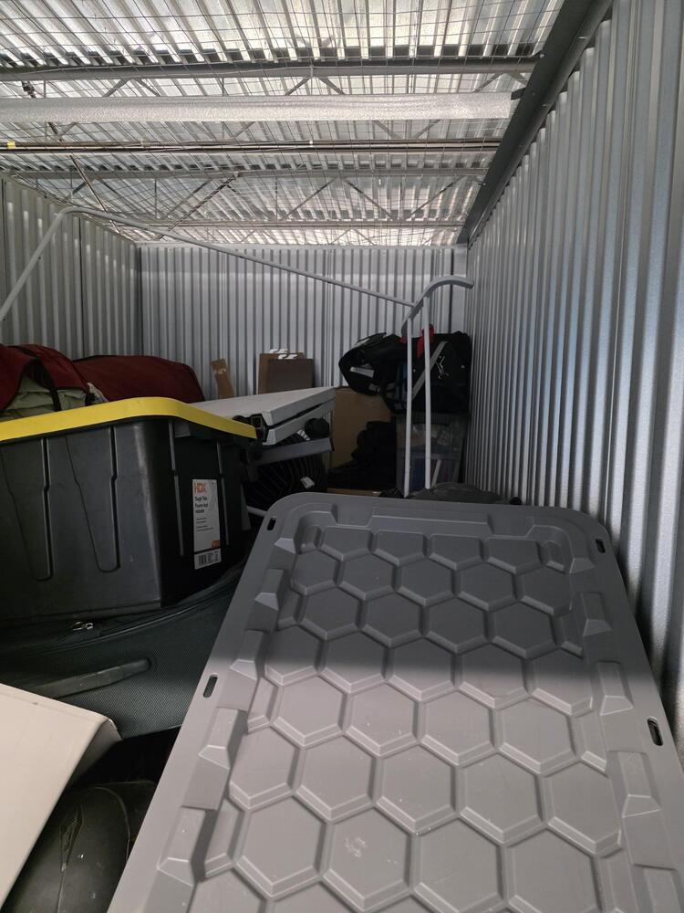 3401 - StorageMart SE Marine Dr & Knight St  auction IB-9799 70