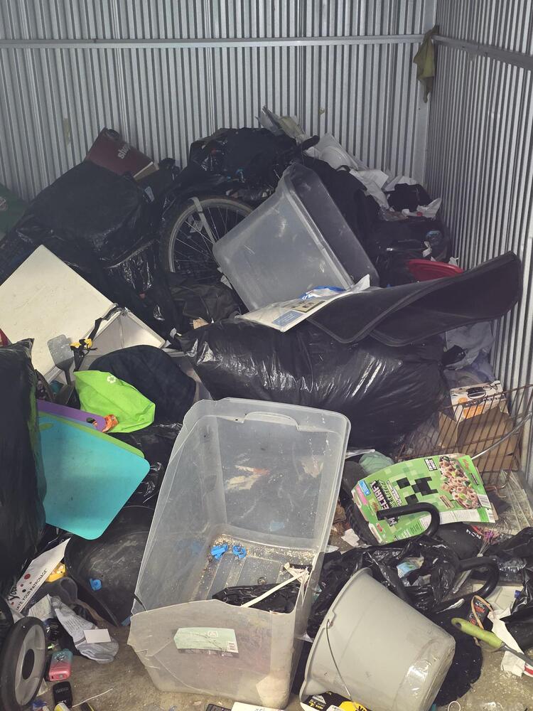 3401 - StorageMart SE Marine Dr & Knight St  auction IB-8866 20