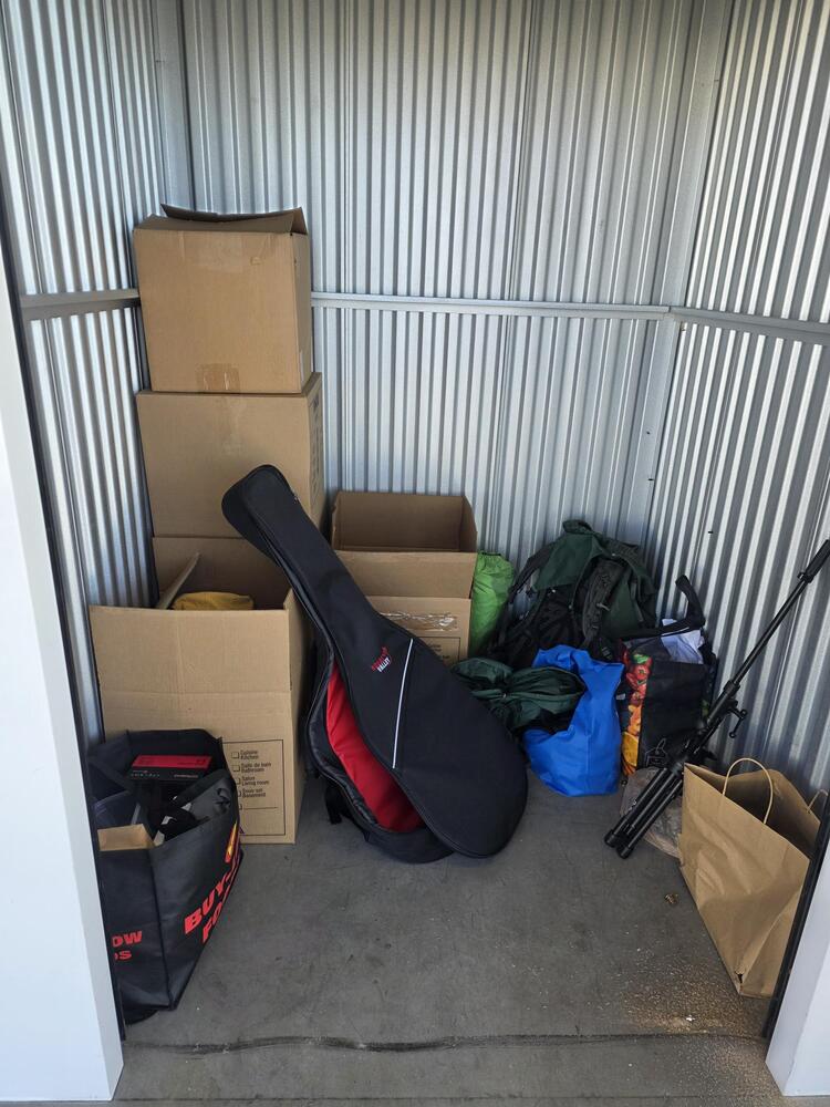 3401 - StorageMart SE Marine Dr & Knight St  auction IB-6901 40