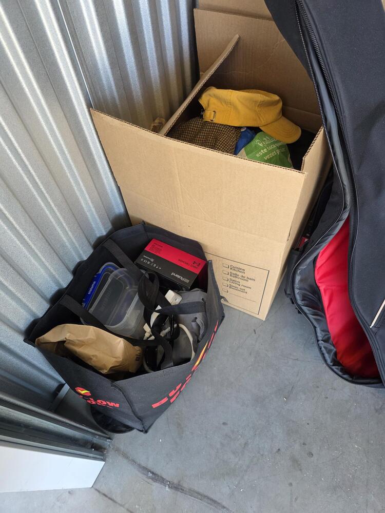 3401 - StorageMart SE Marine Dr & Knight St  auction IB-6901 40