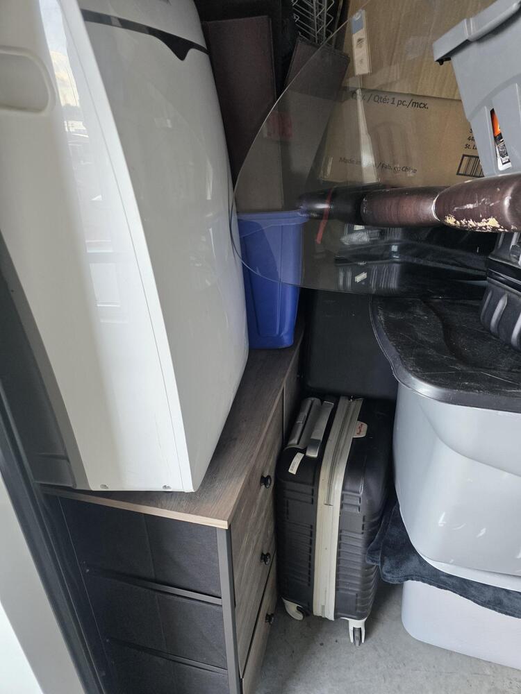 3401 - StorageMart SE Marine Dr & Knight St  auction IB-4512