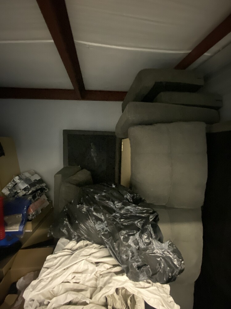 2771 -StorageMart  Wonderland Road North  auction IB-8521 40