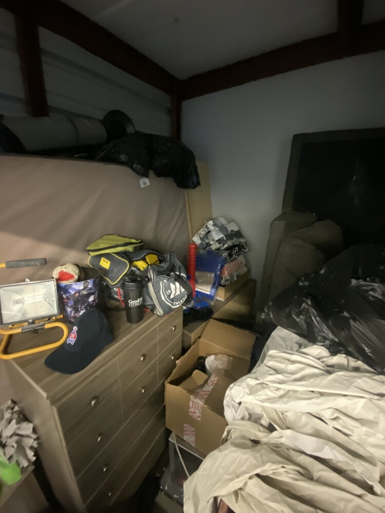 2771 -StorageMart  Wonderland Road North  auction IB-8521 50