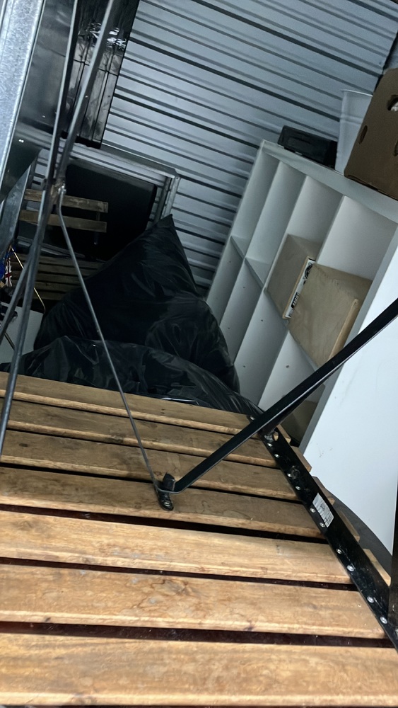 Advanced Self Storage - Maple Meadows  auction IB-9006