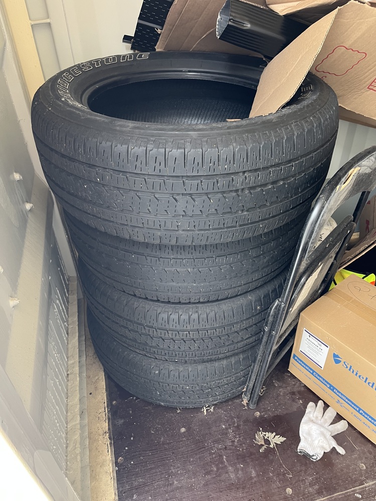 U Need Storage Hamilton  auction IB-2759 10