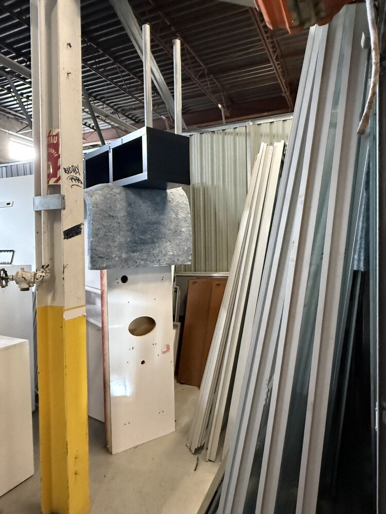 Montreal Mini-Storage - Jarry  auction IB-3250 30