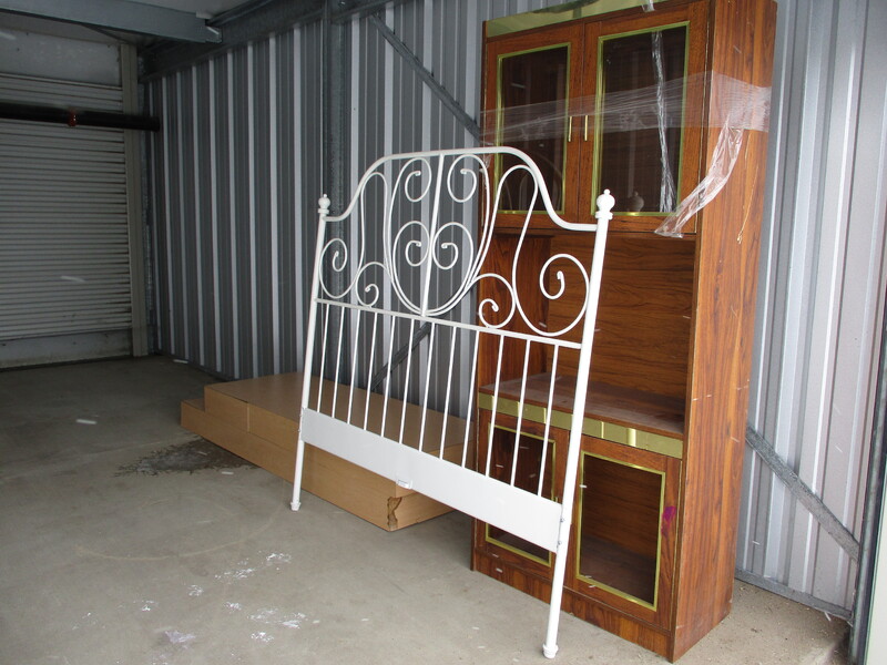 3201 -StorageMart  Hwy 11 & Clarence Ave S   auction IB-1530 20