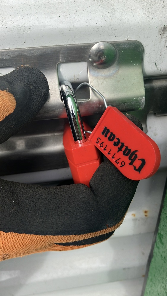 Advanced Self Storage  - Maple Ridge Westgate  auction IB-6942