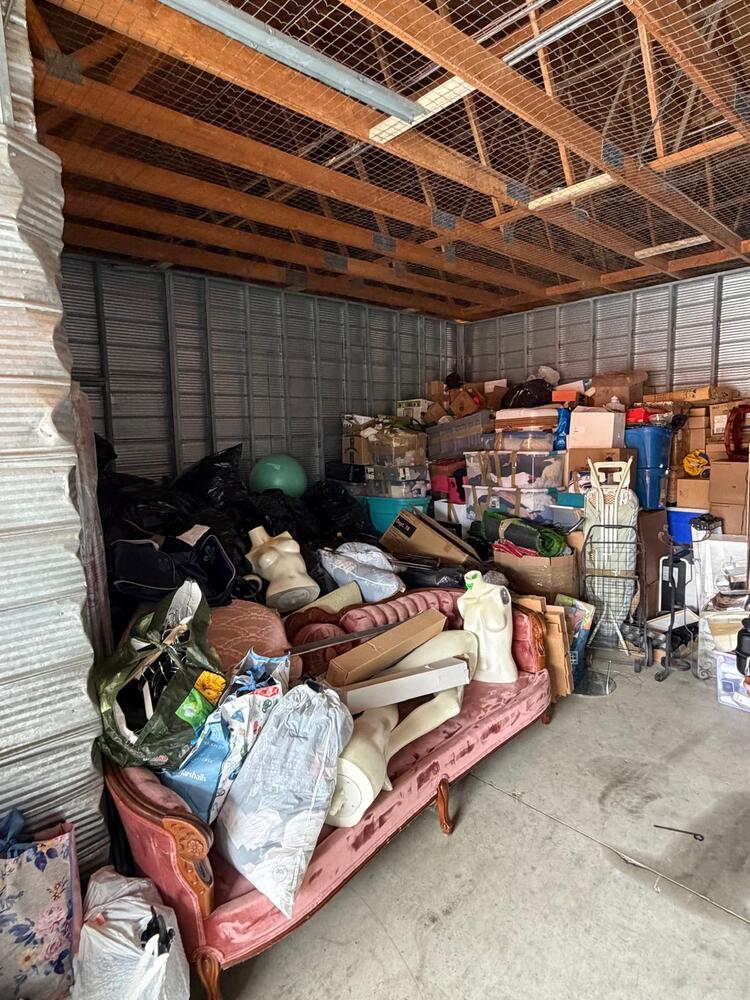 3009 - StorageMart Guided Crt  auction IB-1787 10