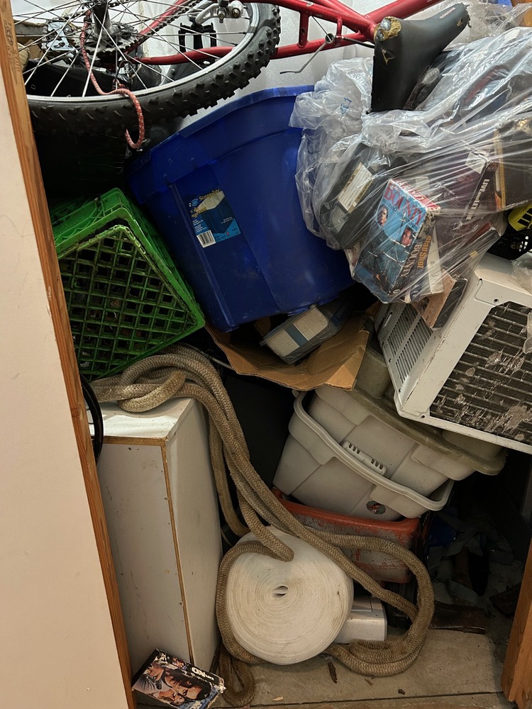 AA Mini Storage  auction IB-7276 10