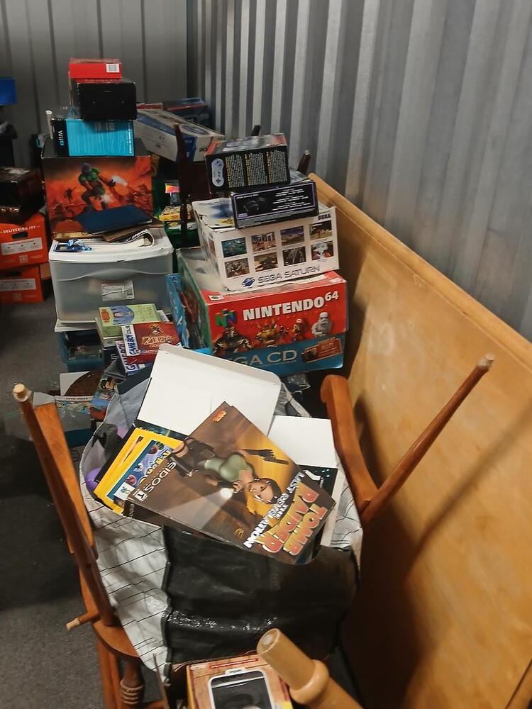 Advantage Self Storage - Salem MA  auction IB-2824