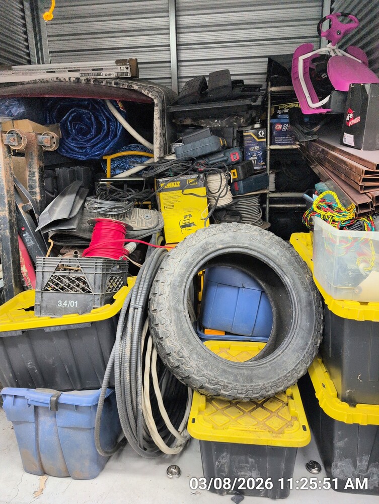 Storage of Stoney Creek  auction IB-2404 30