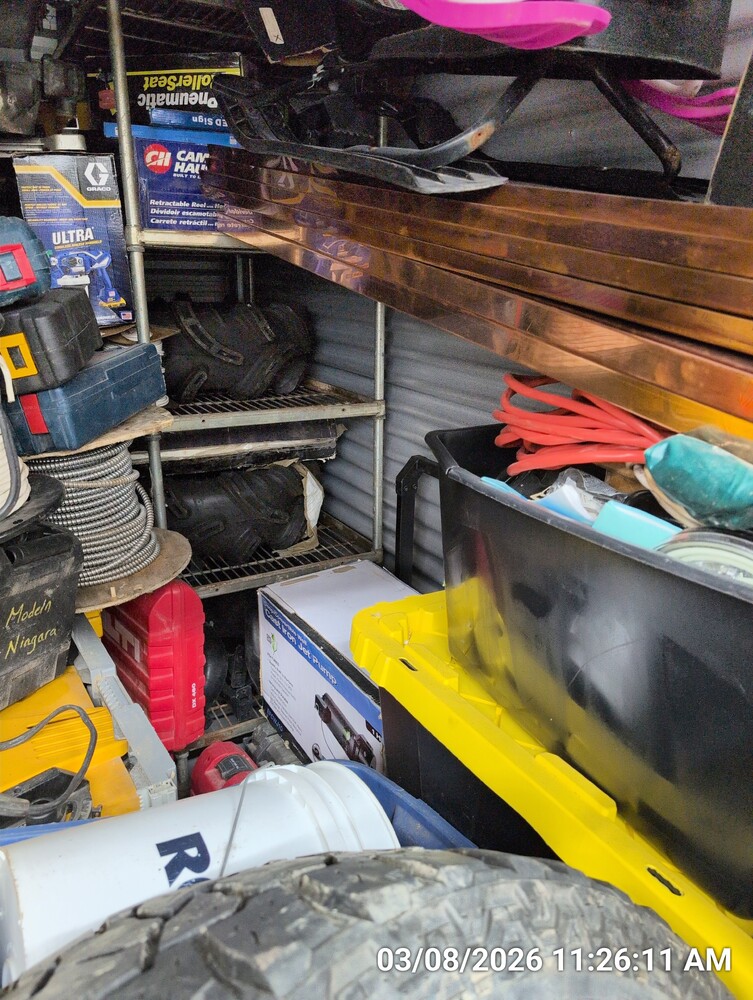 Storage of Stoney Creek  auction IB-2404 40