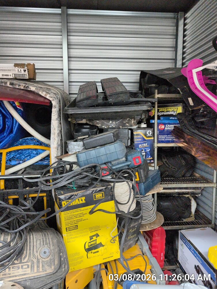 Storage of Stoney Creek  auction IB-2404 80