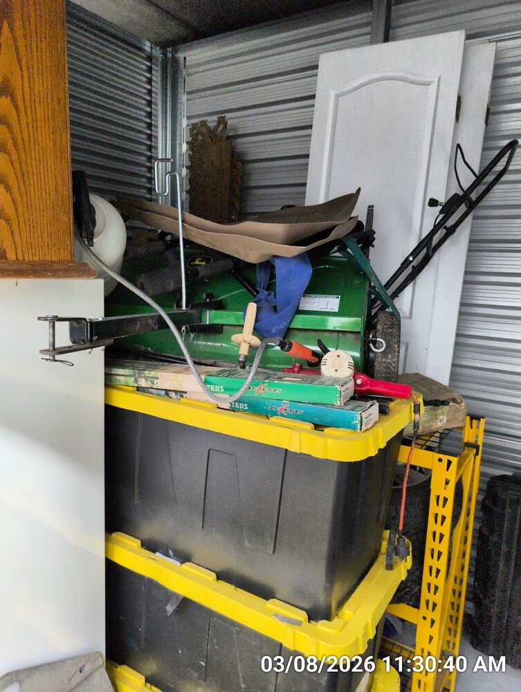 Storage of Stoney Creek  auction IB-2404 100