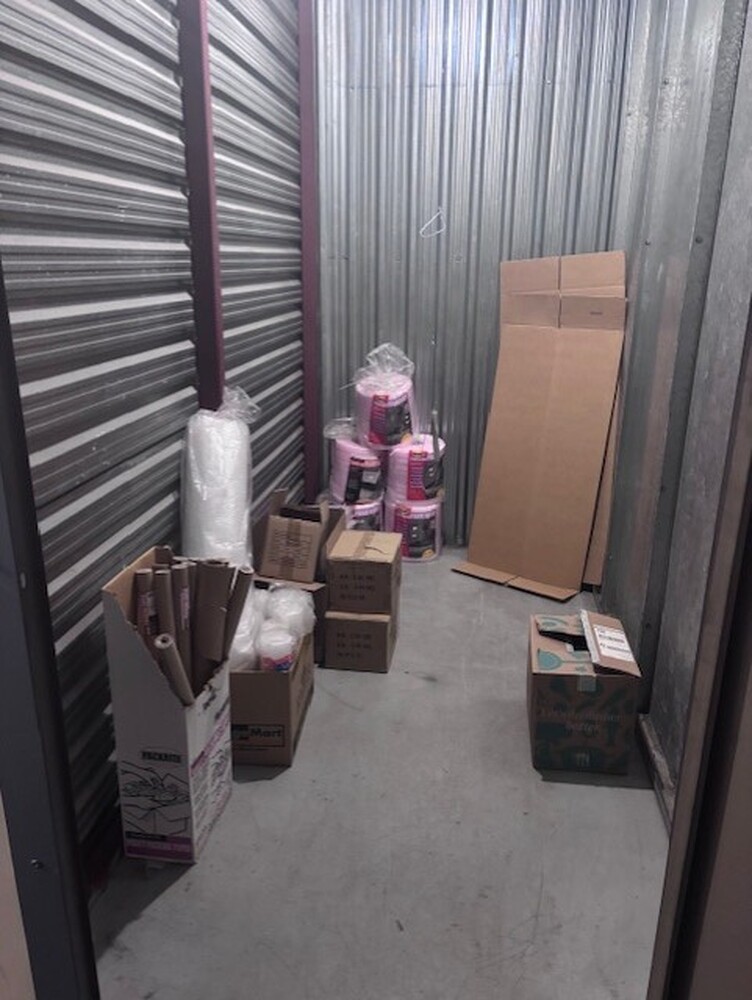 3105 - StorageMart Galvani Ste foy  auction IB-8624