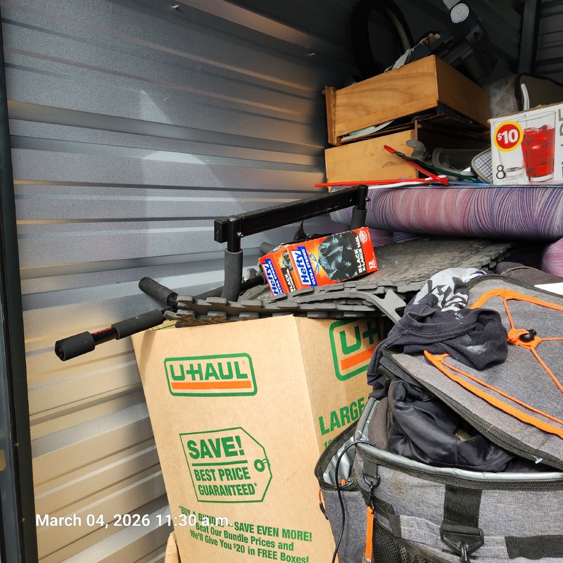 Moving & Storage at Confederation St  auction IB-5876 30