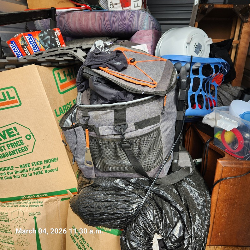 Moving & Storage at Confederation St  auction IB-5876 50