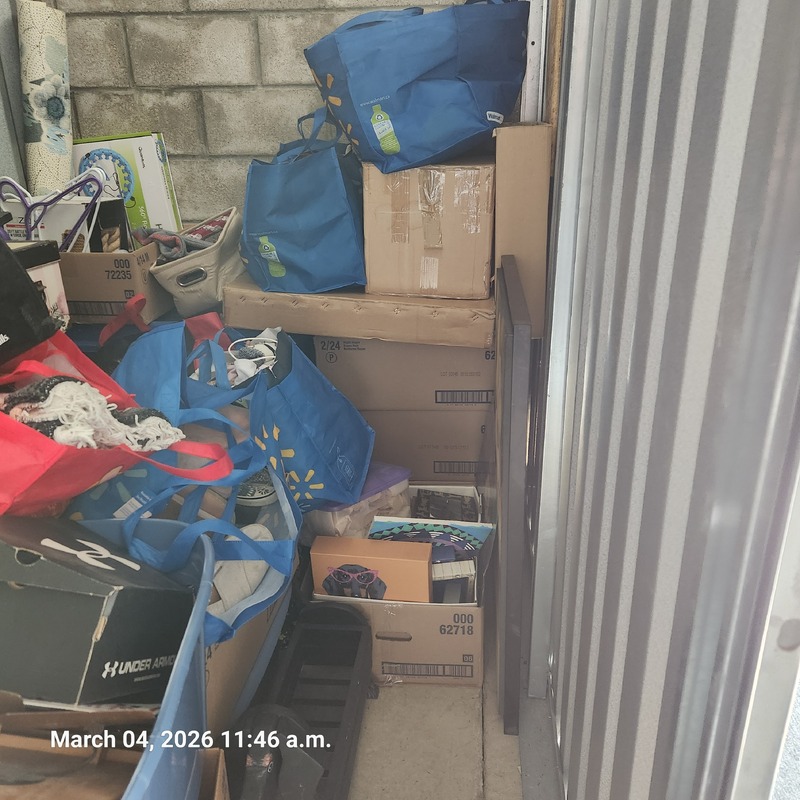 Moving & Storage at Confederation St  auction IB-1656 30