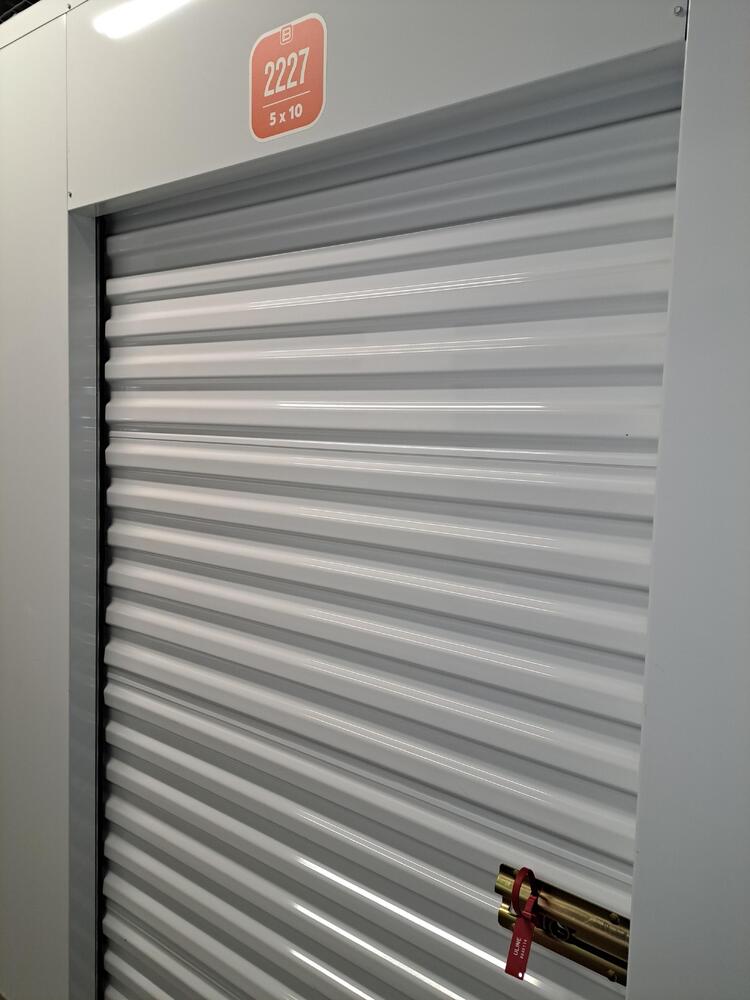 Montreal Mini-Storage - Baron  auction IB-2739