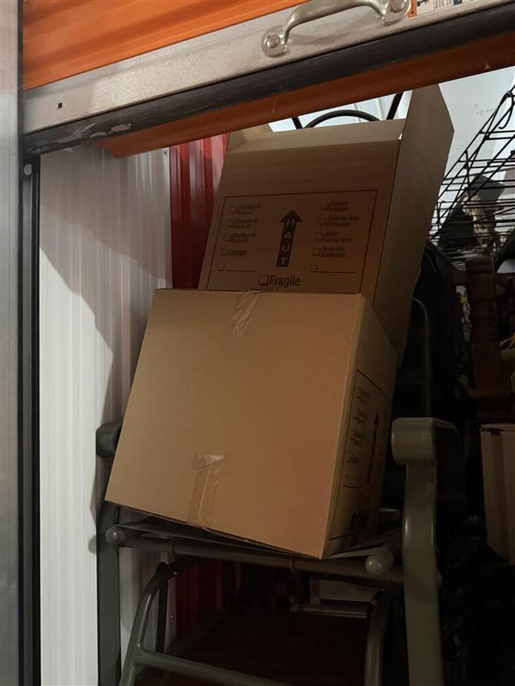 Montreal Mini-Storage - Canal  auction IB-5447 10