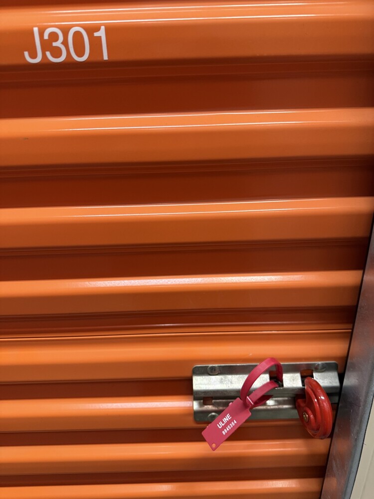 Montreal Mini-Storage - Jarry  auction IB-7092