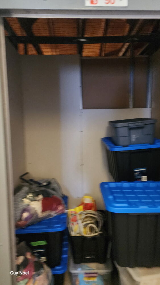 Public Storage P0021 -rue d`Edmonton Gatineau  auction IB-5835 70