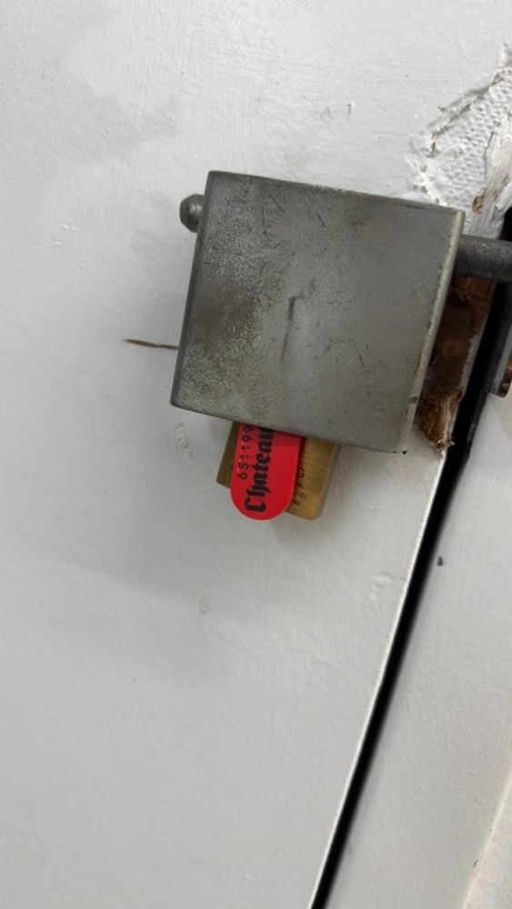 Public Storage P0013 -Hobson Ave   auction IB-1049 20