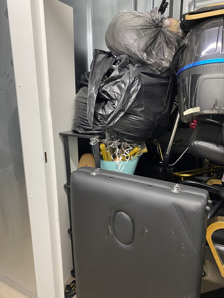 STORExpress - McKeesrocks  auction IB-6232 10